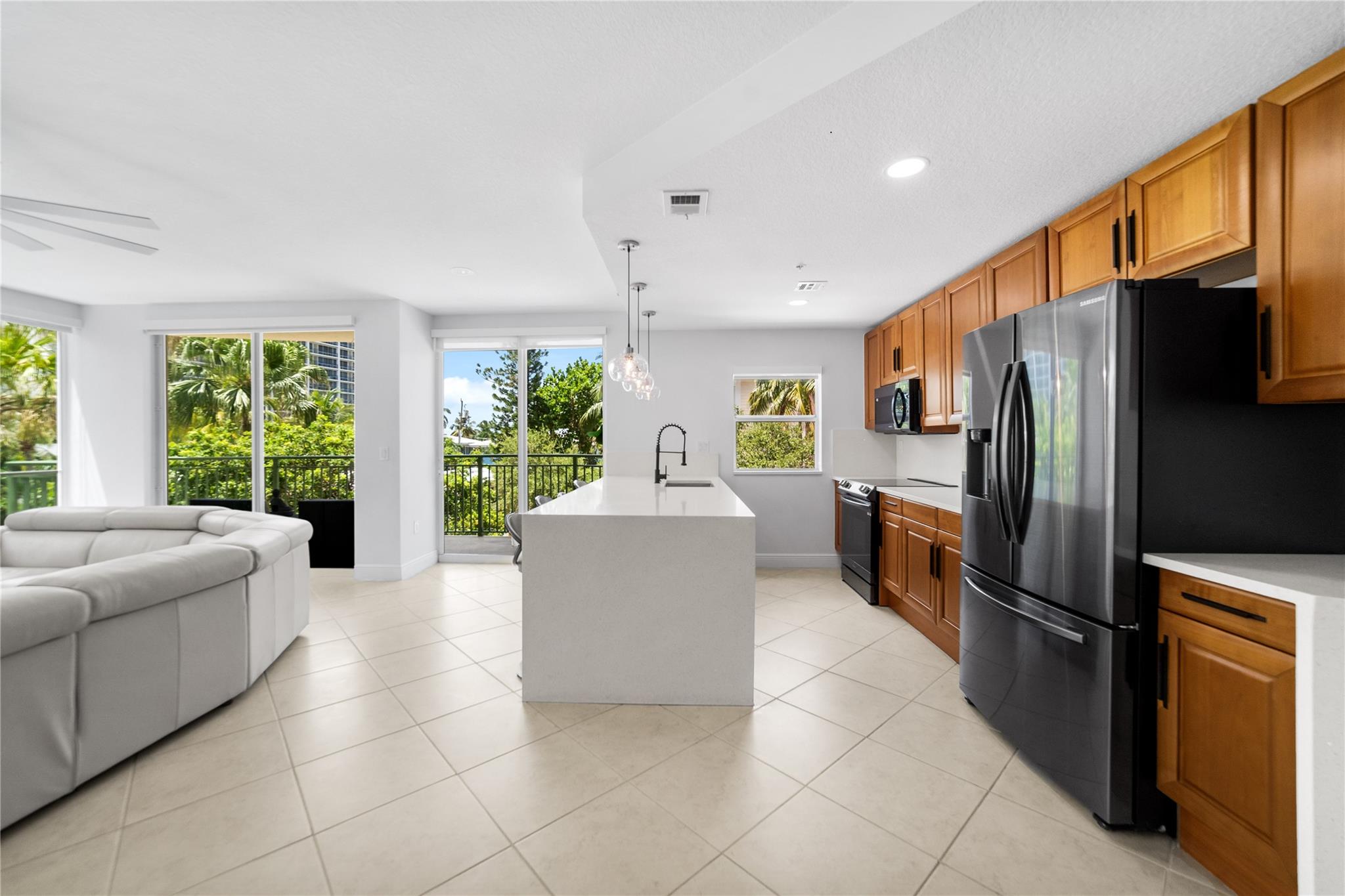 SILVER BEACH CONDOMINIUM - Residential