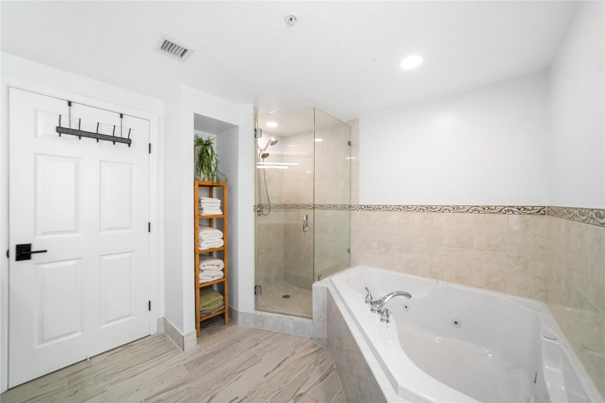 SILVER BEACH CONDOMINIUM - Residential