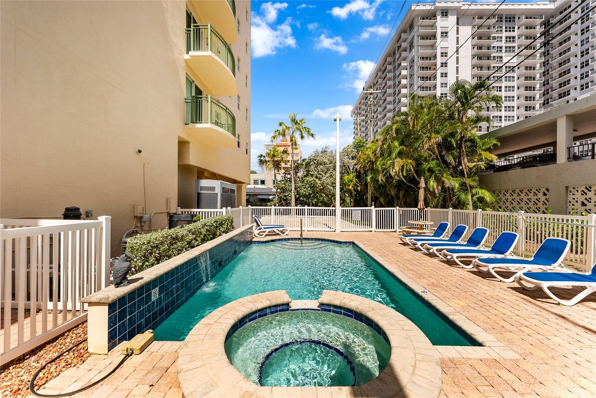 SILVER BEACH CONDOMINIUM - Residential