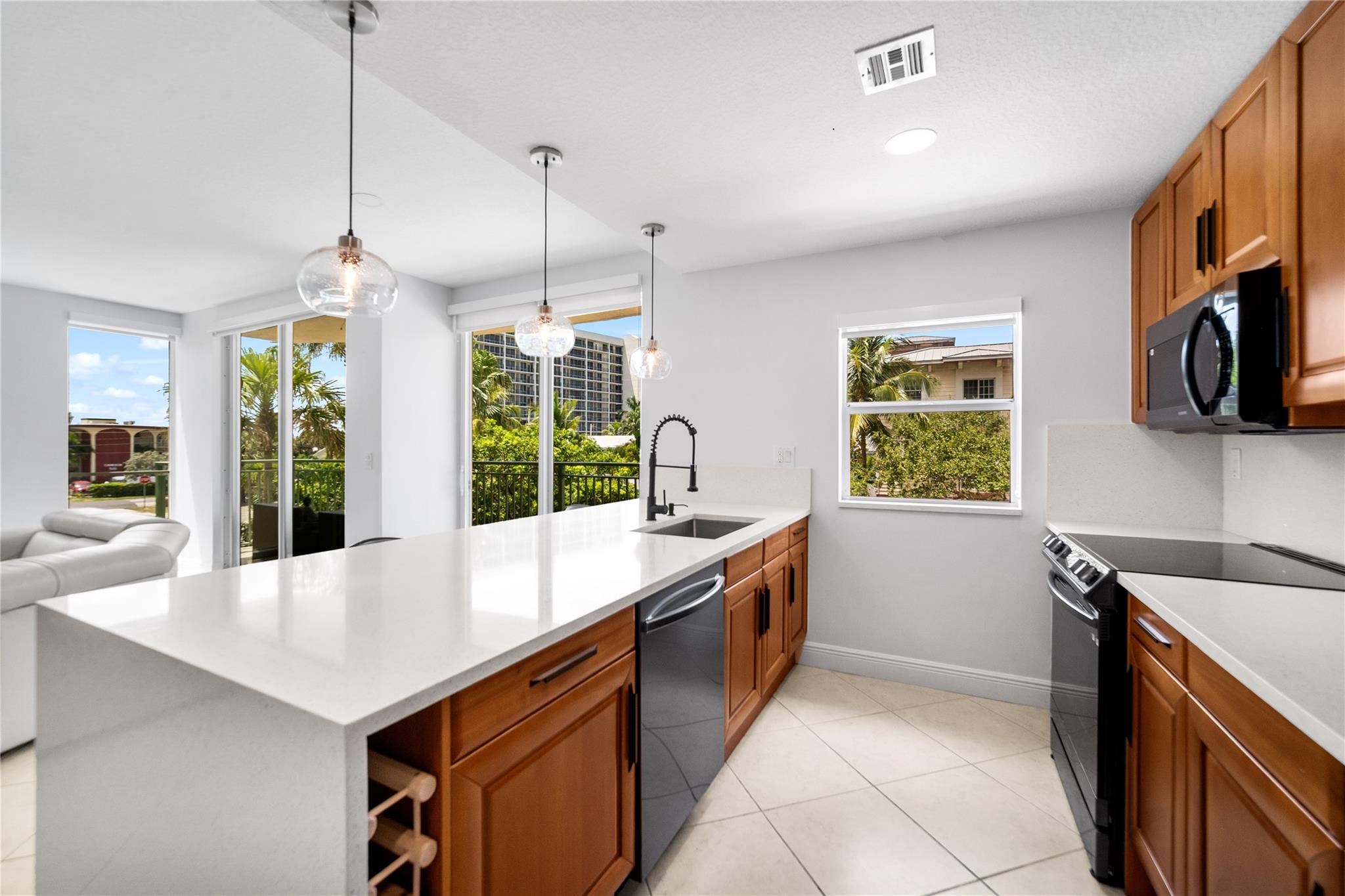 SILVER BEACH CONDOMINIUM - Residential