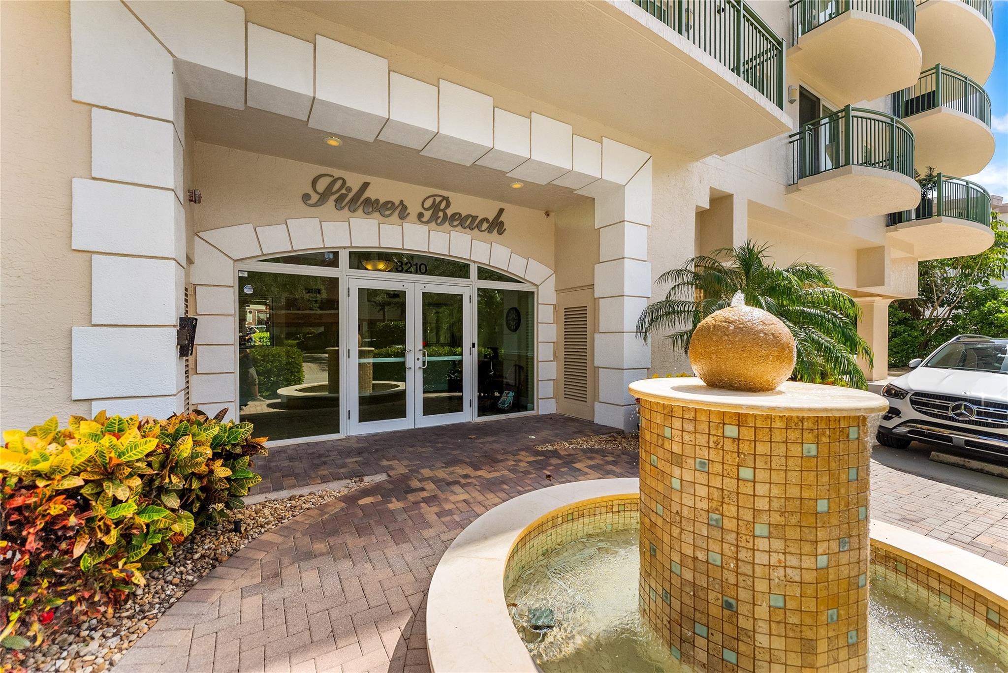 SILVER BEACH CONDOMINIUM - Residential