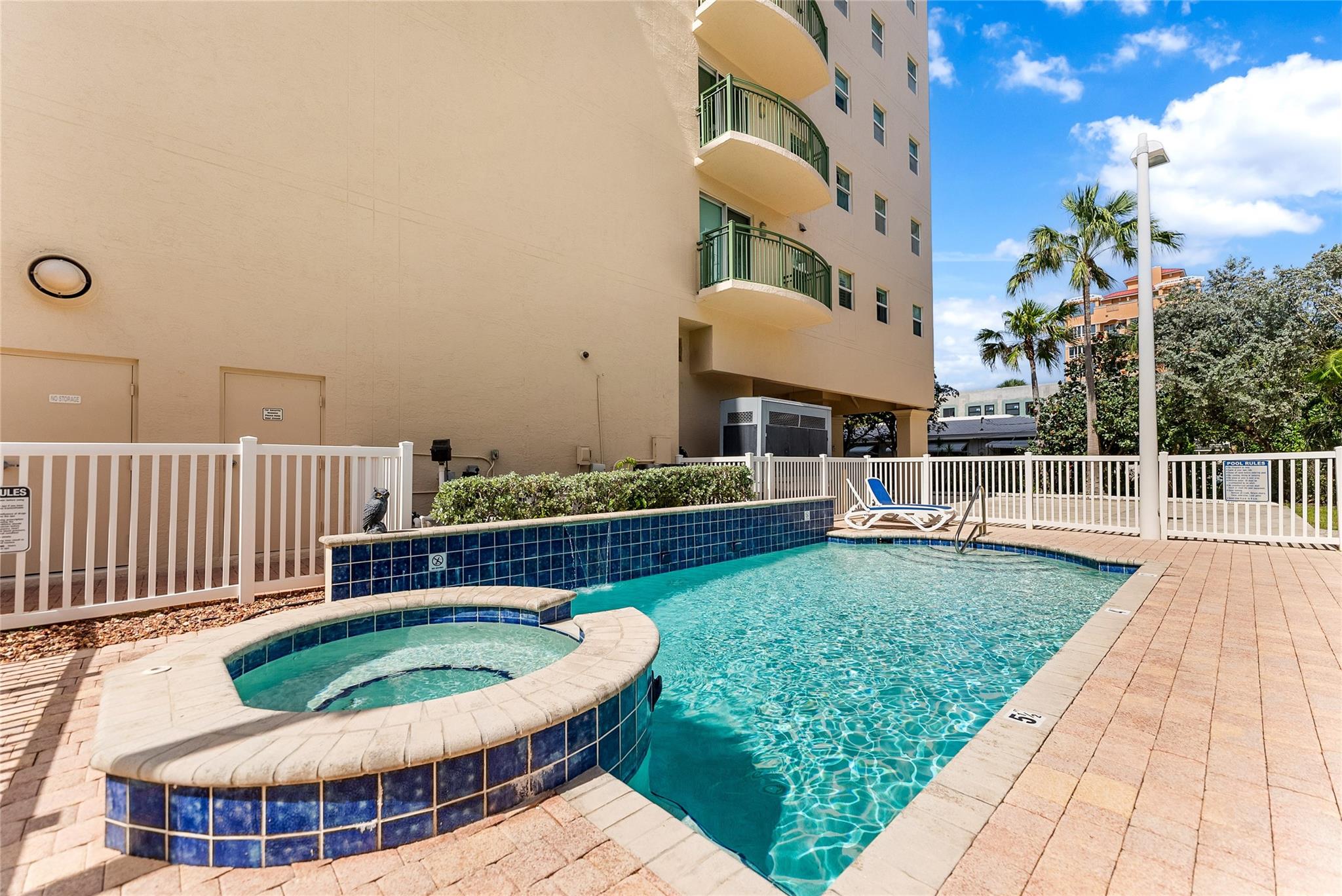 SILVER BEACH CONDOMINIUM - Residential