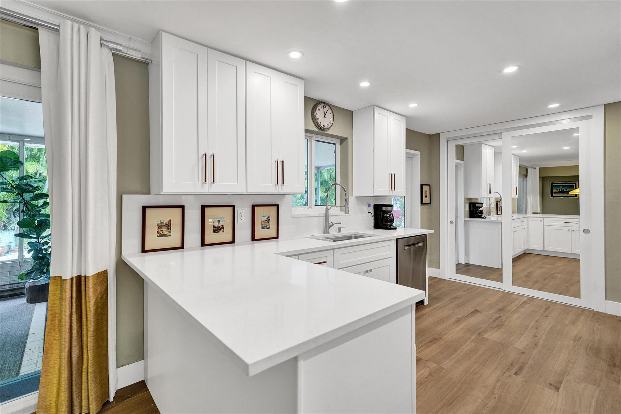 Coral Estates 32-29 B - Residential