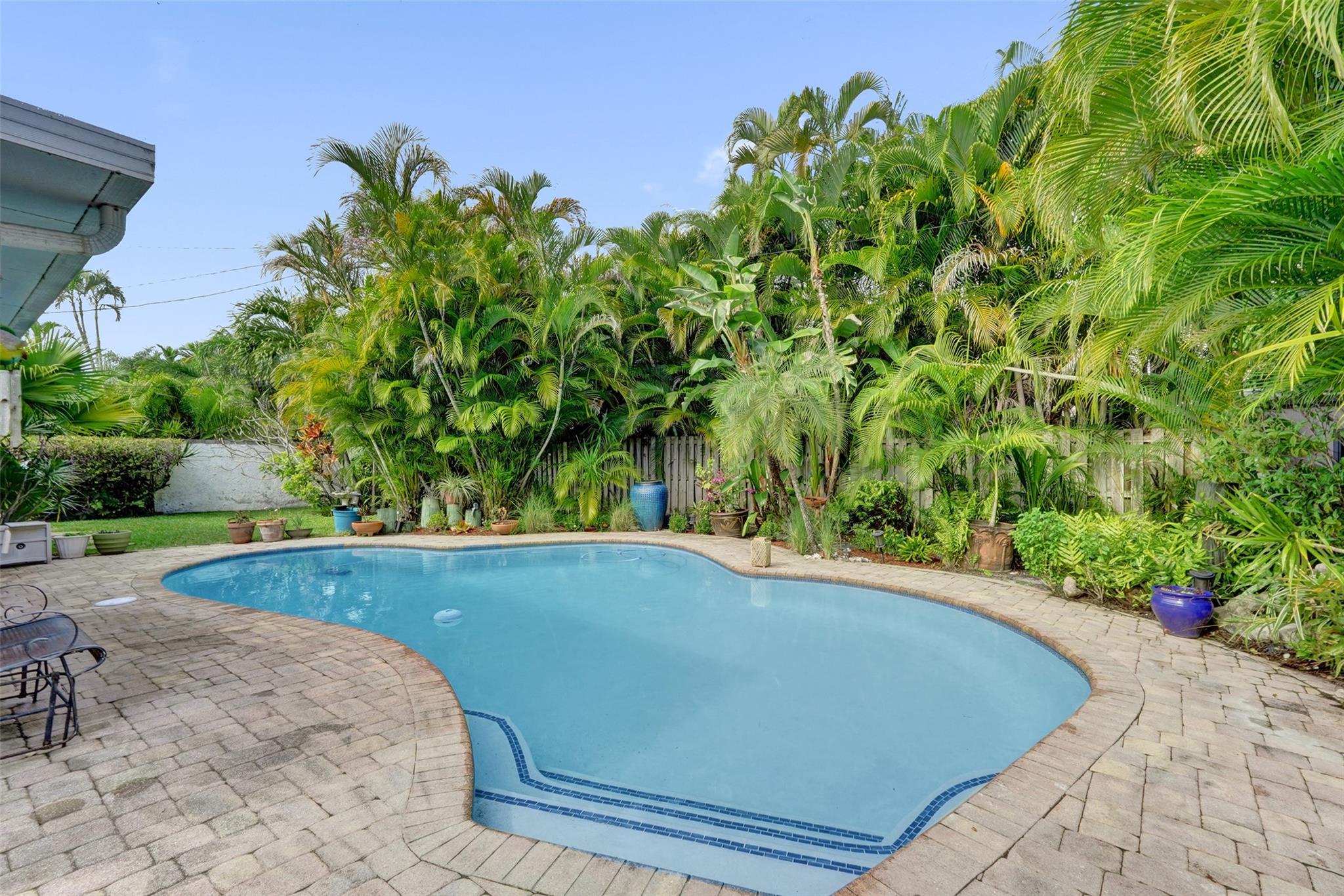 Coral Estates 32-29 B - Residential