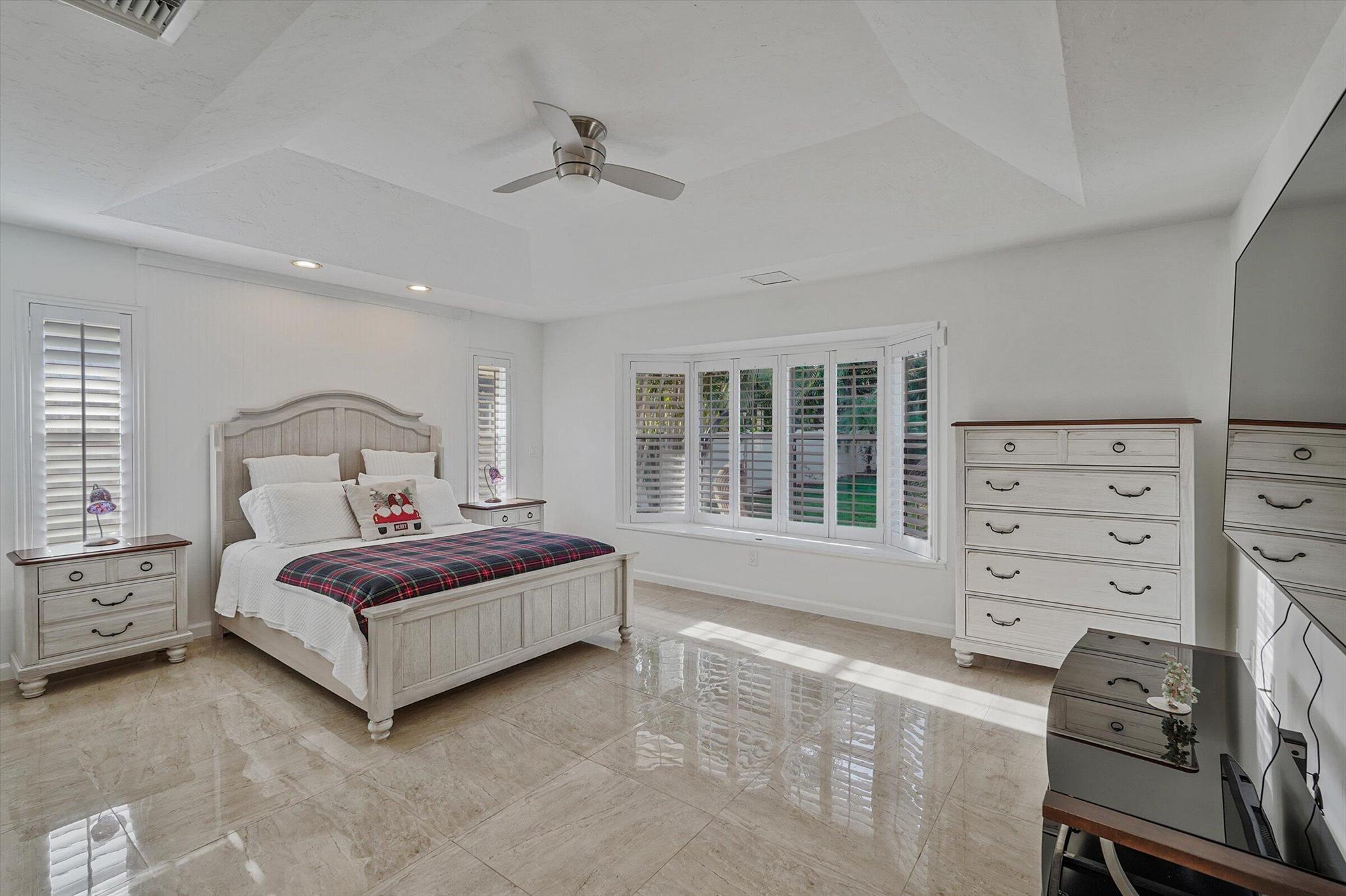 GREENVIEW SHORES 1 OF WEL - Residential