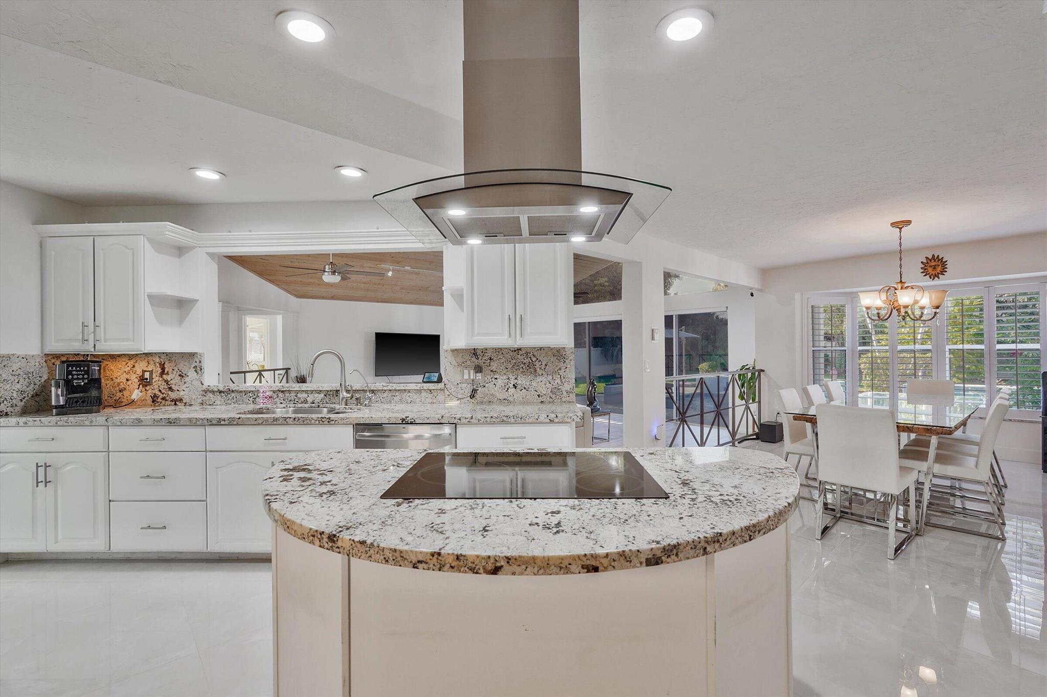 GREENVIEW SHORES 1 OF WEL - Residential