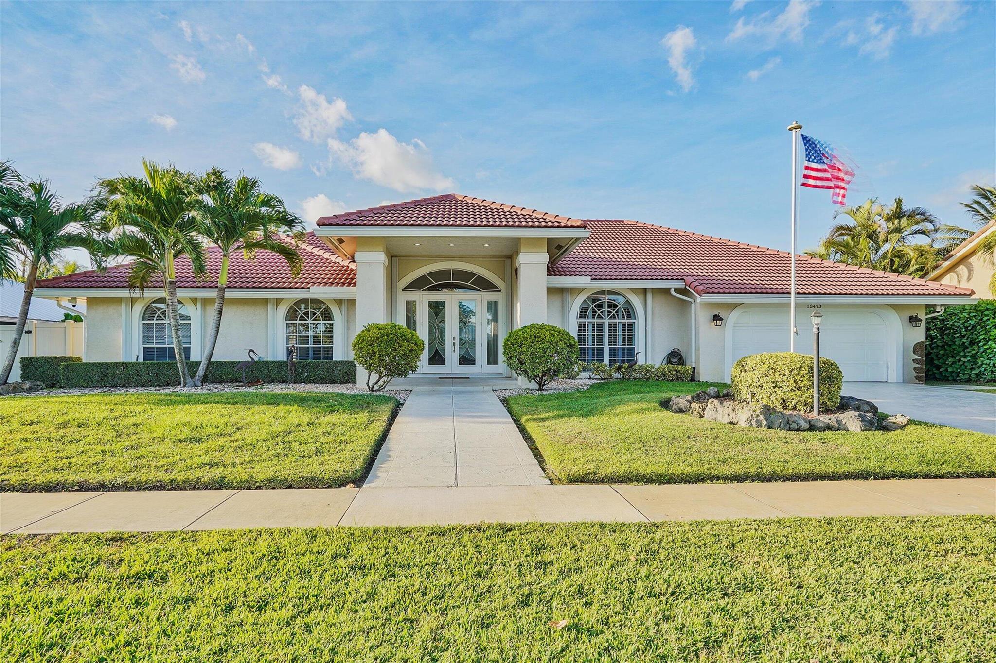 GREENVIEW SHORES 1 OF WEL - Residential