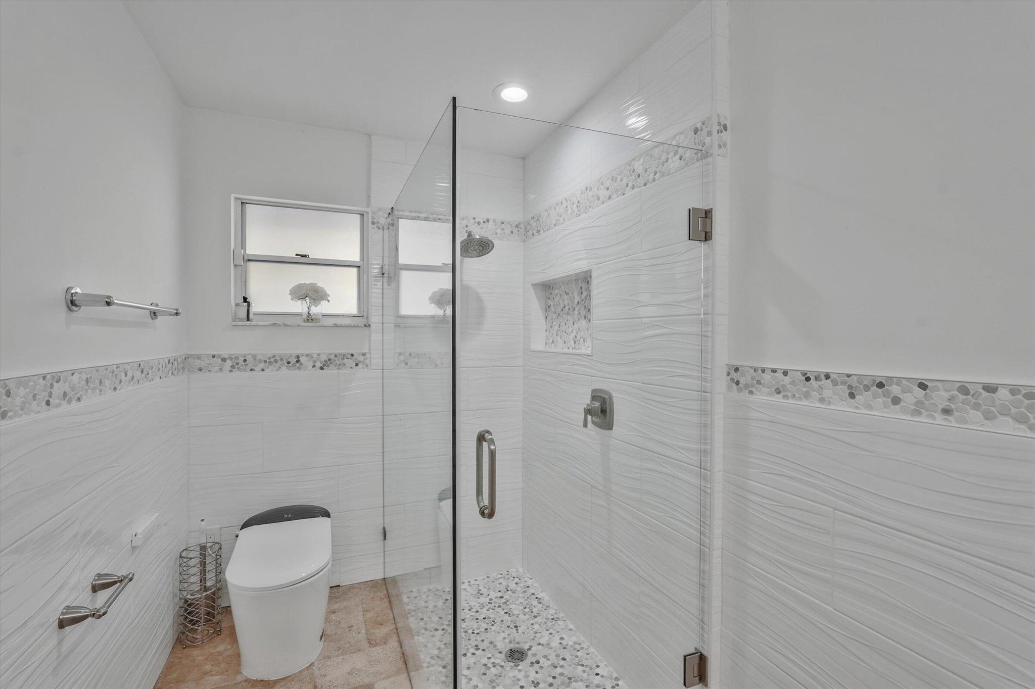 GREENVIEW SHORES 1 OF WEL - Residential