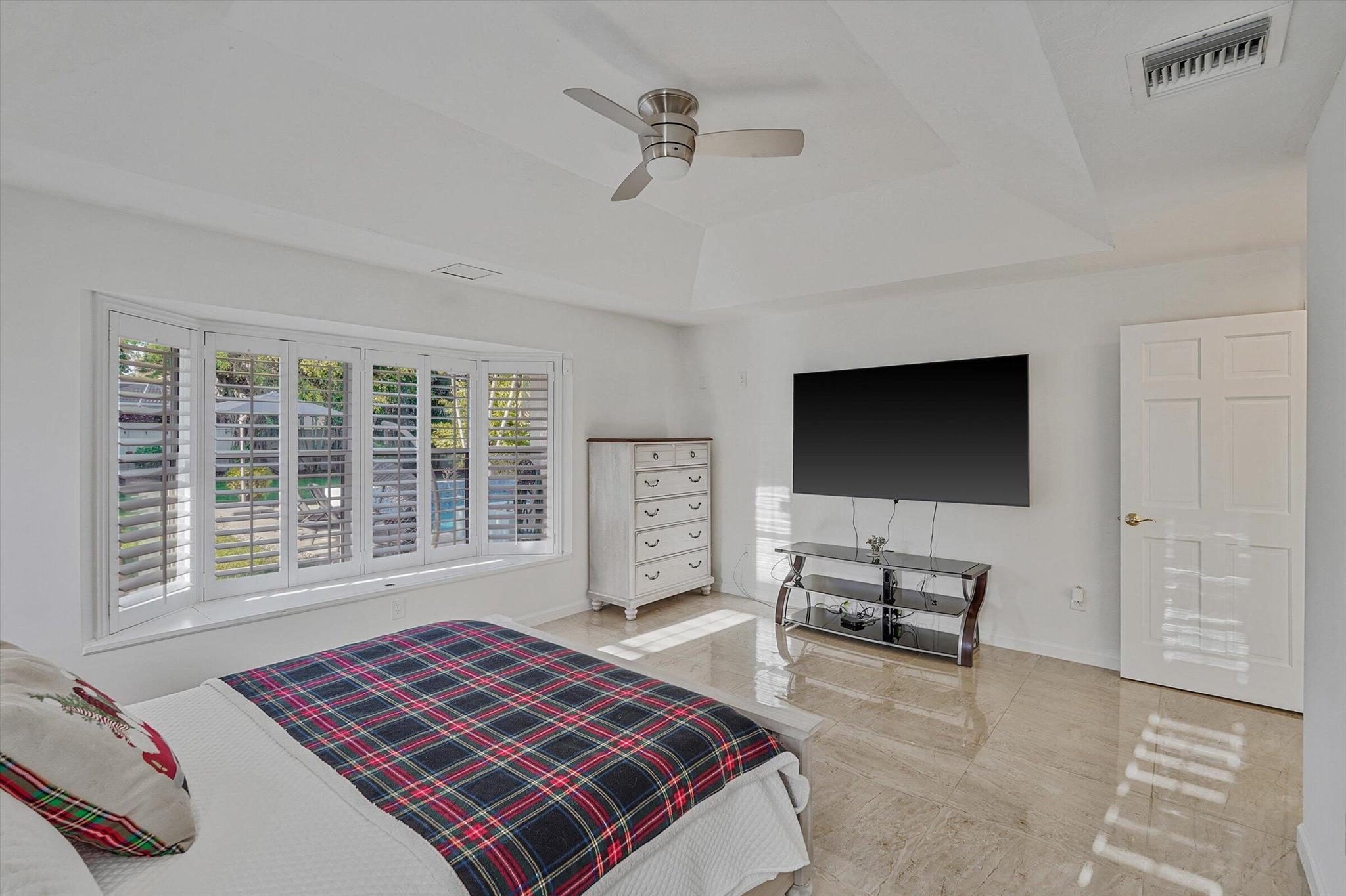 GREENVIEW SHORES 1 OF WEL - Residential