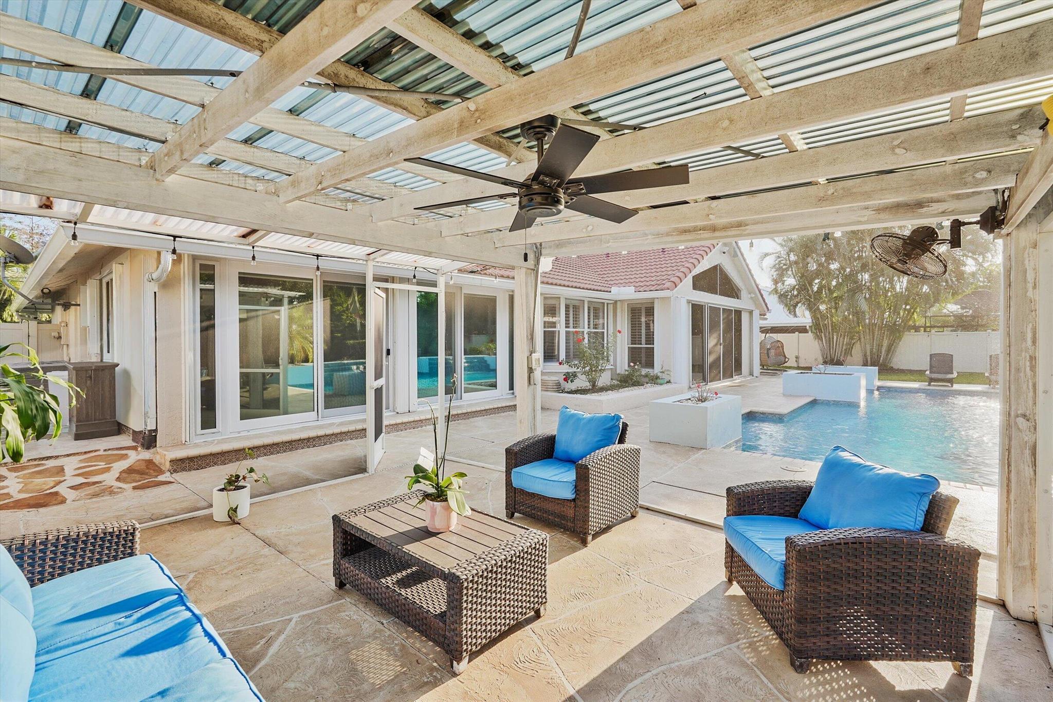 GREENVIEW SHORES 1 OF WEL - Residential