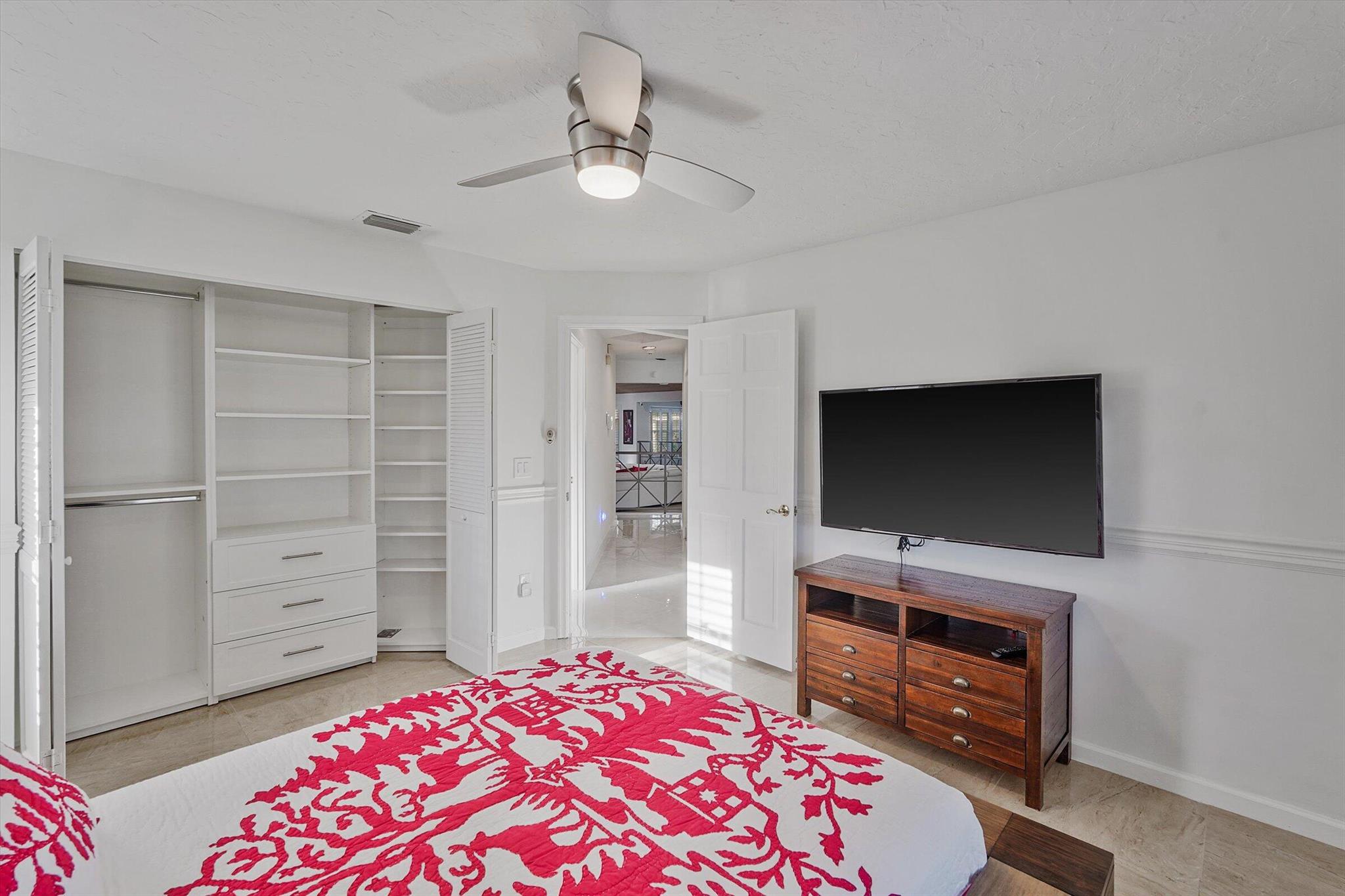 GREENVIEW SHORES 1 OF WEL - Residential