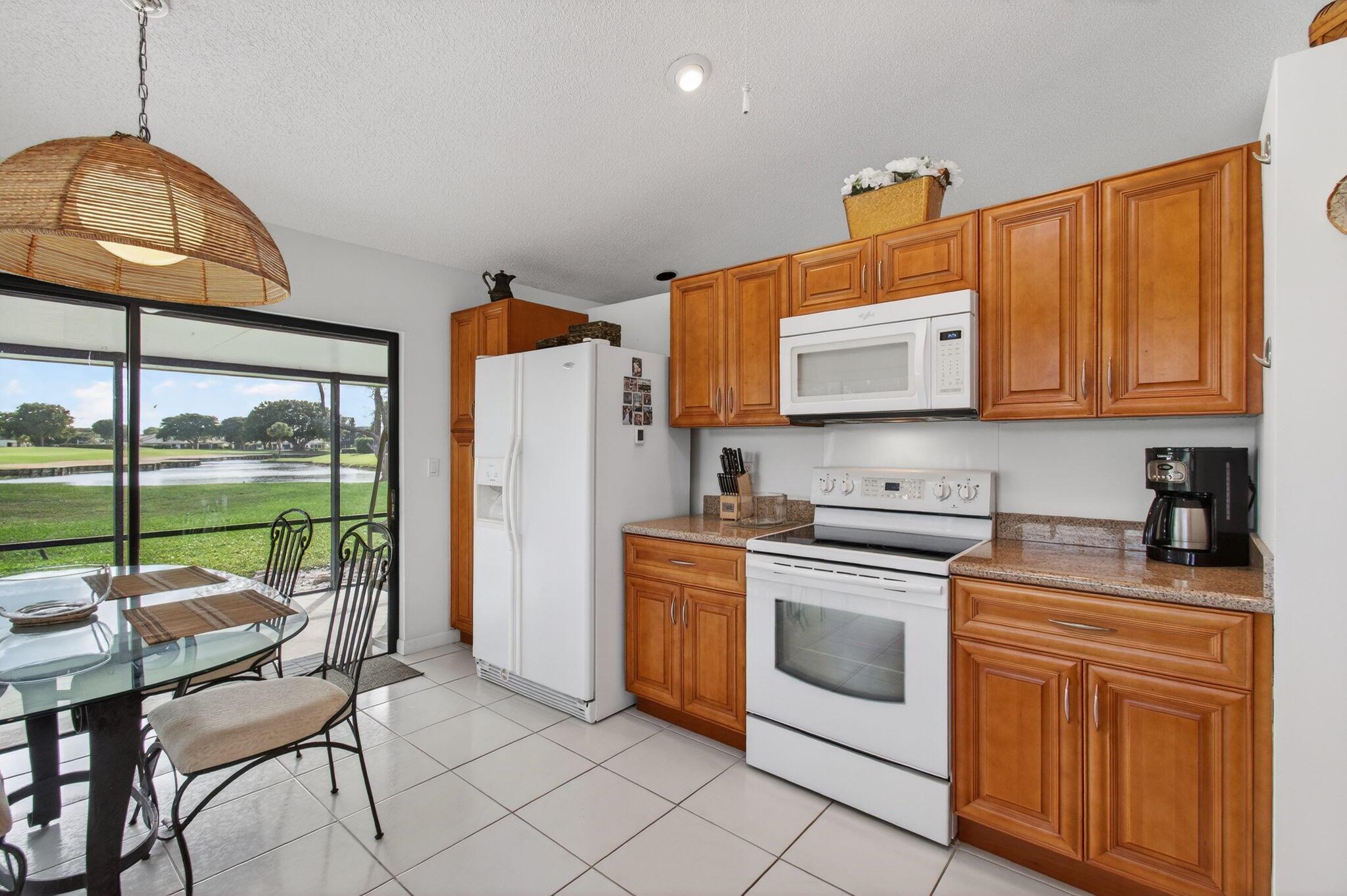 Villas of Green Glen / In - Residential