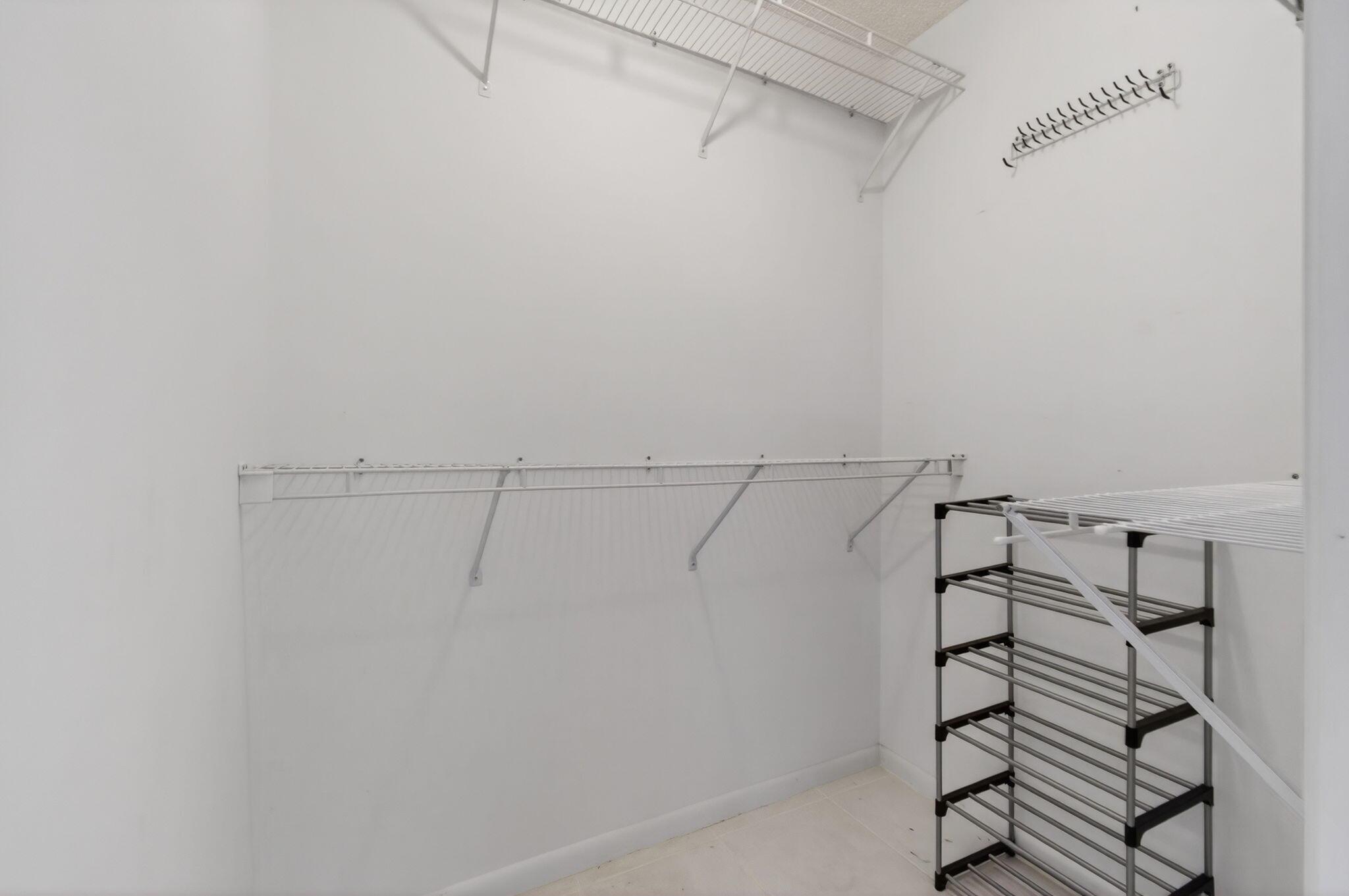 Villas of Green Glen / In - Residential