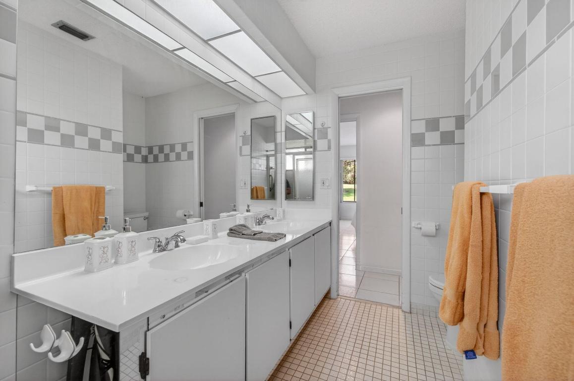 Villas of Green Glen / Indian Spring - Residential