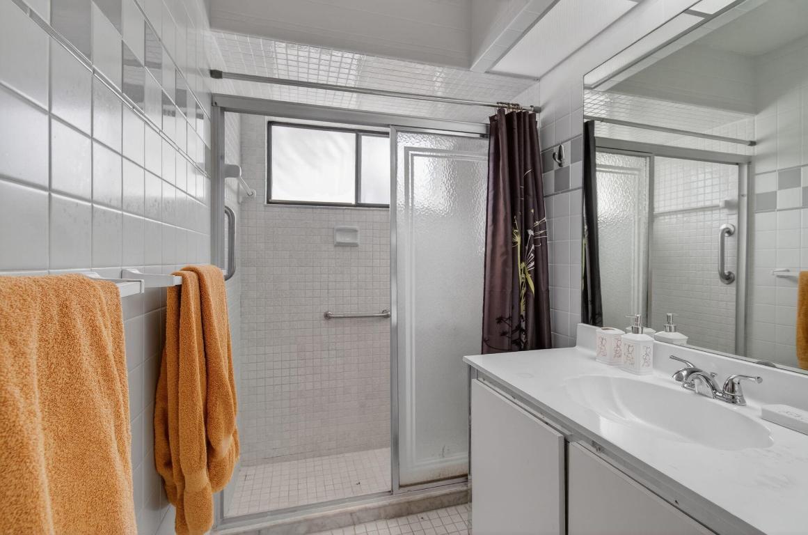 Villas of Green Glen / Indian Spring - Residential