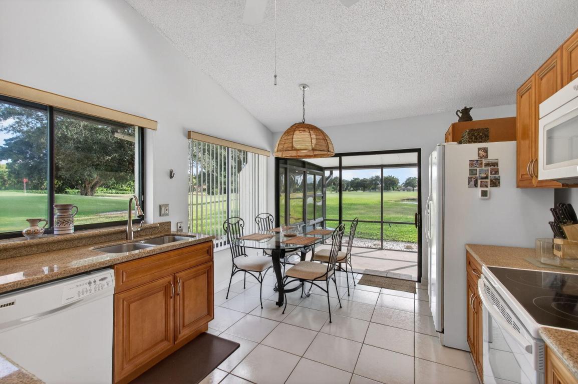 Villas of Green Glen / Indian Spring - Residential