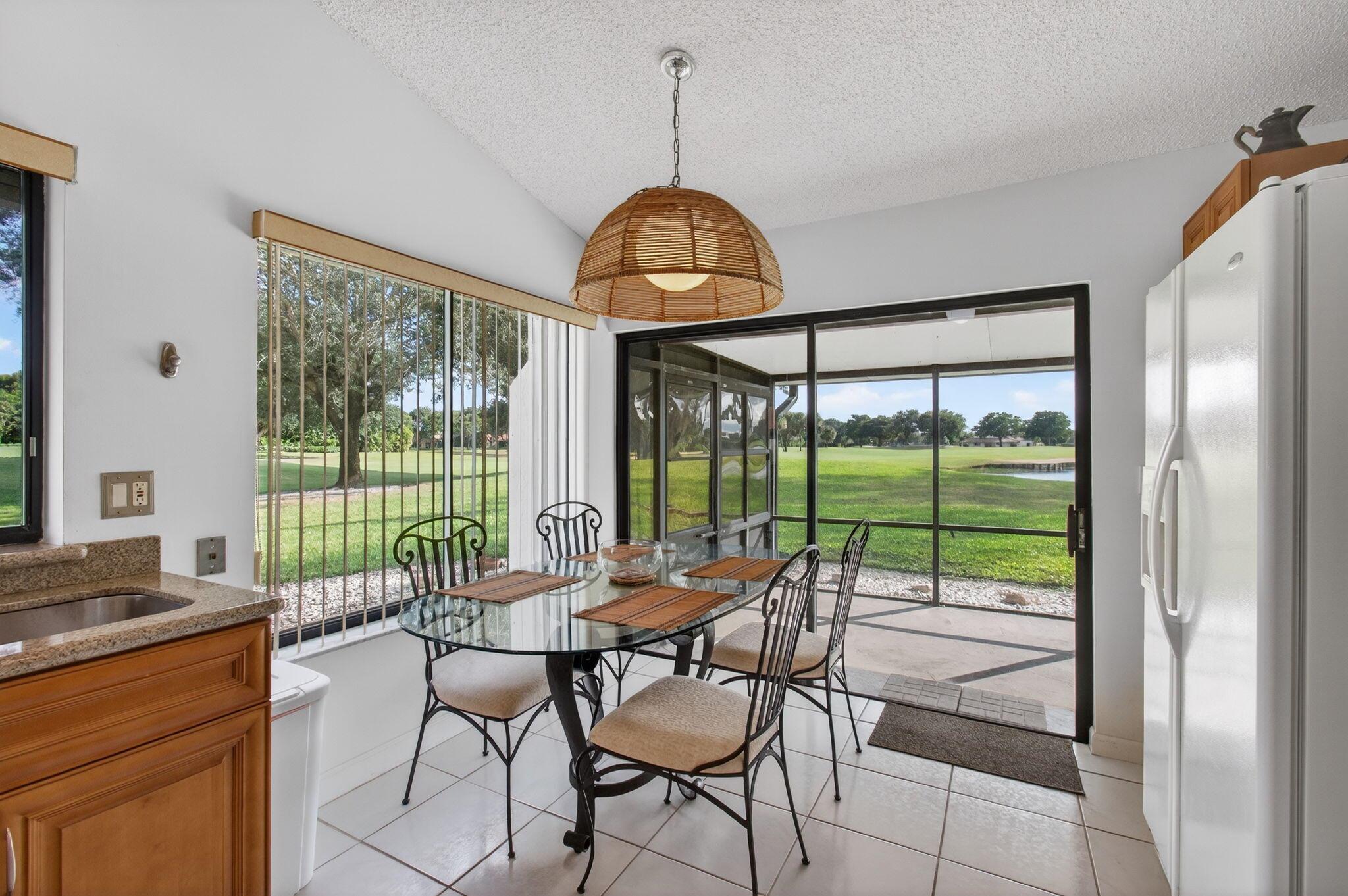 Villas of Green Glen / In - Residential