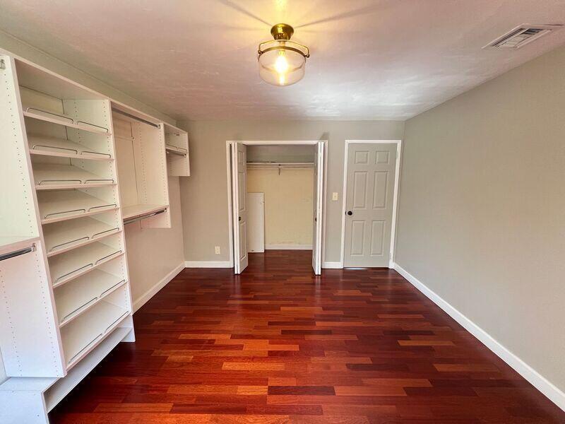 OAK RIDGE PARK - Residential Lease
