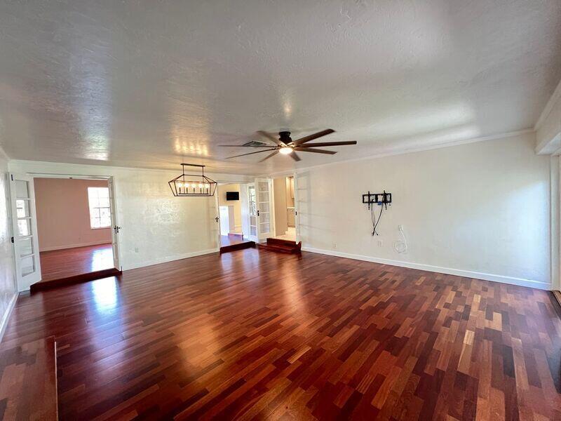 OAK RIDGE PARK - Residential Lease