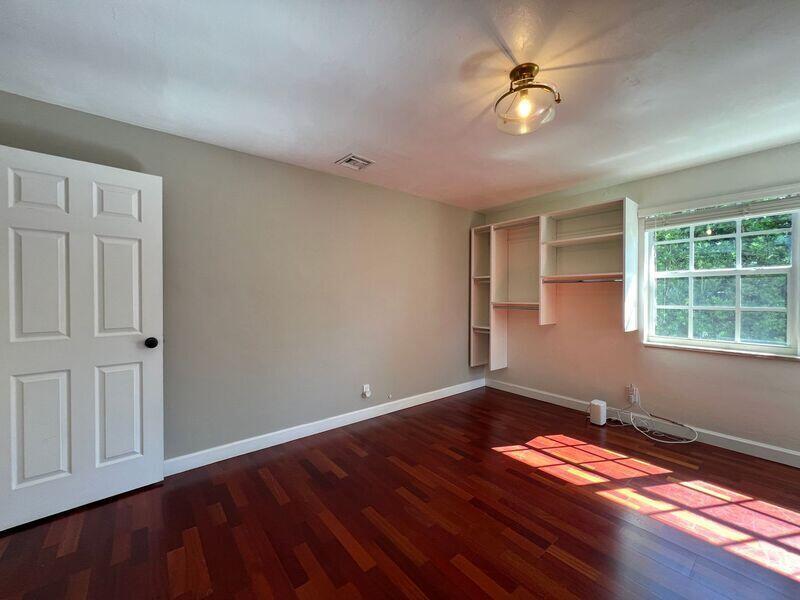 OAK RIDGE PARK - Residential Lease