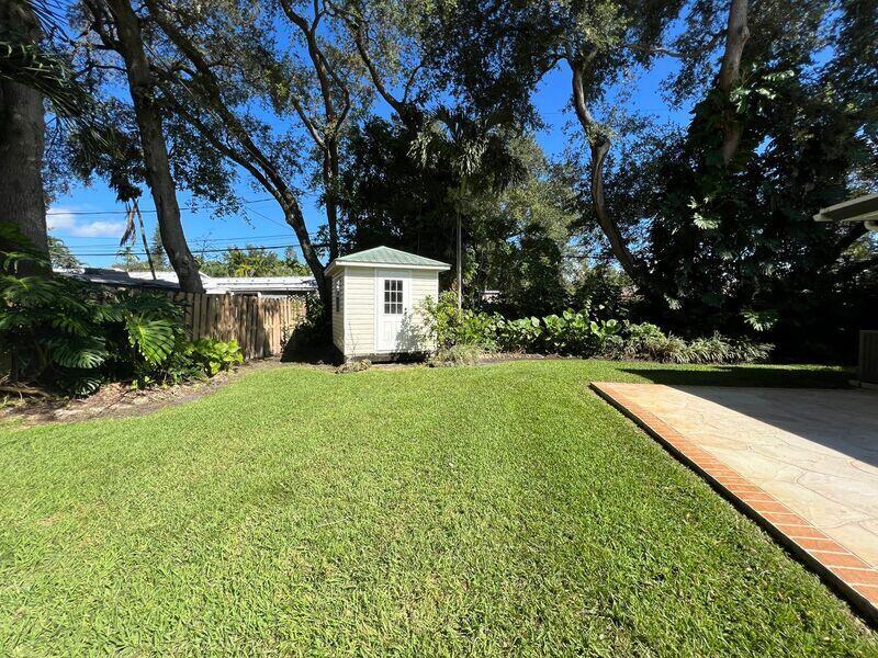 OAK RIDGE PARK - Residential Lease