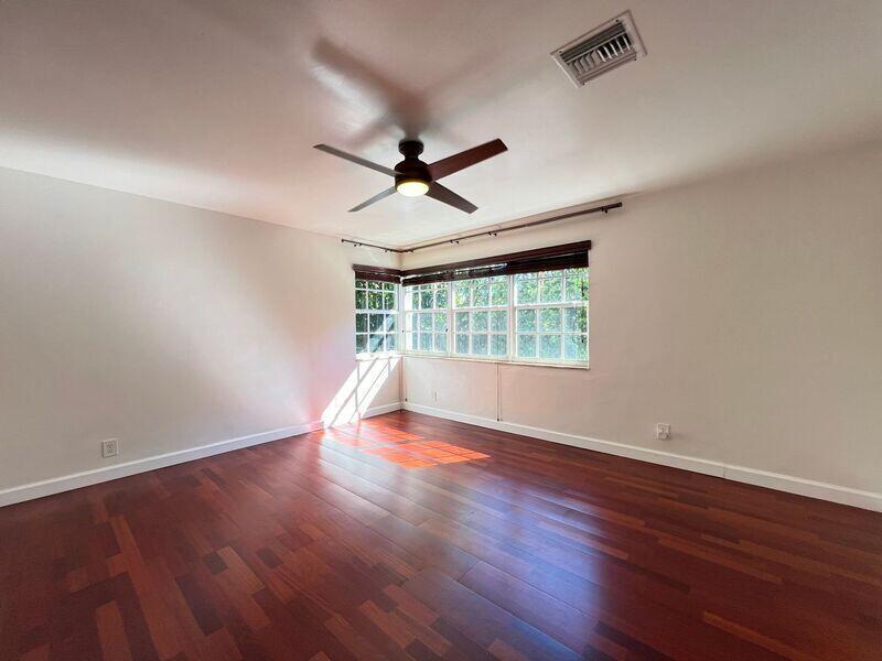 OAK RIDGE PARK - Residential Lease