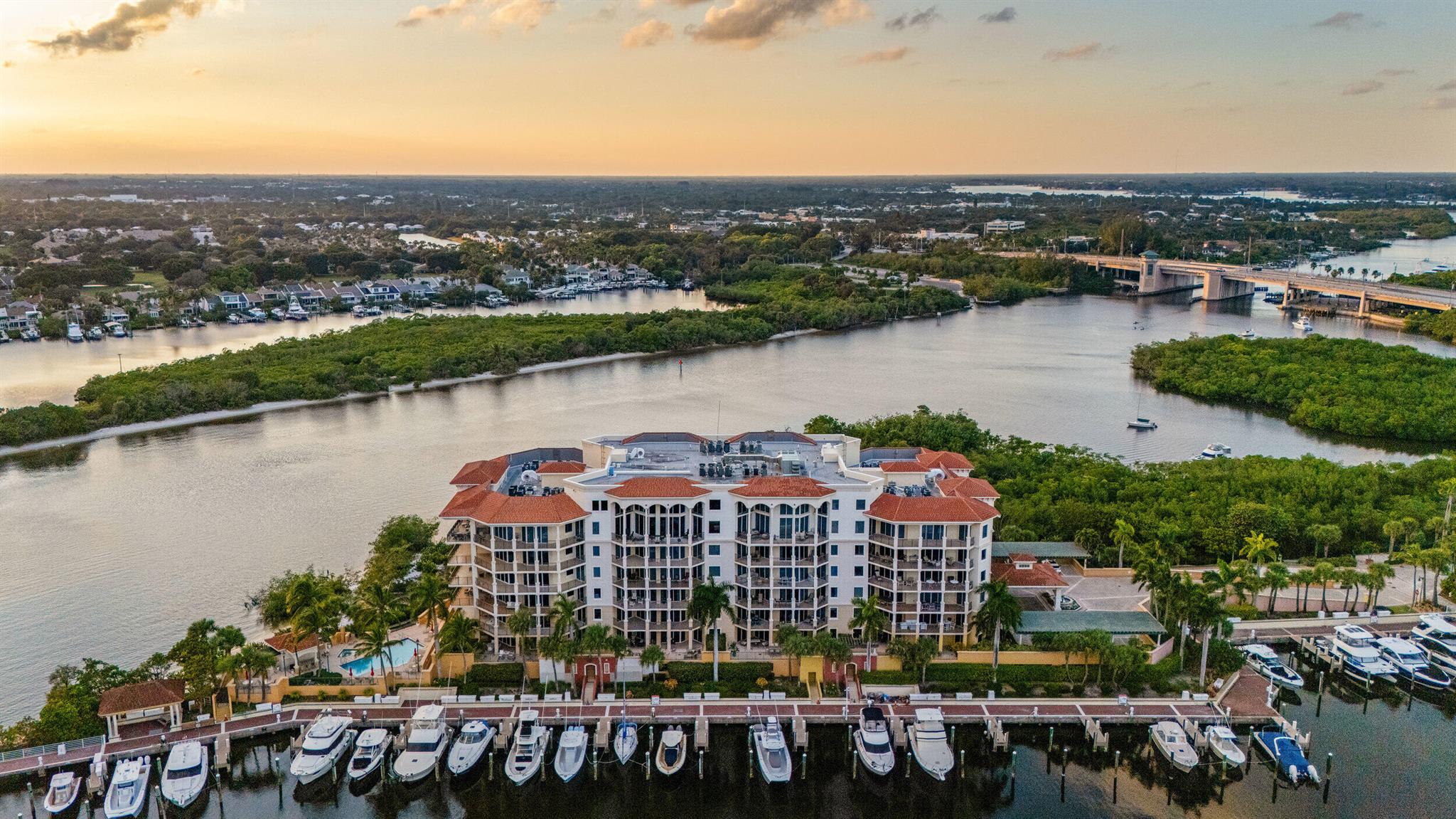 Pointe At Jupiter Yacht C - Residential