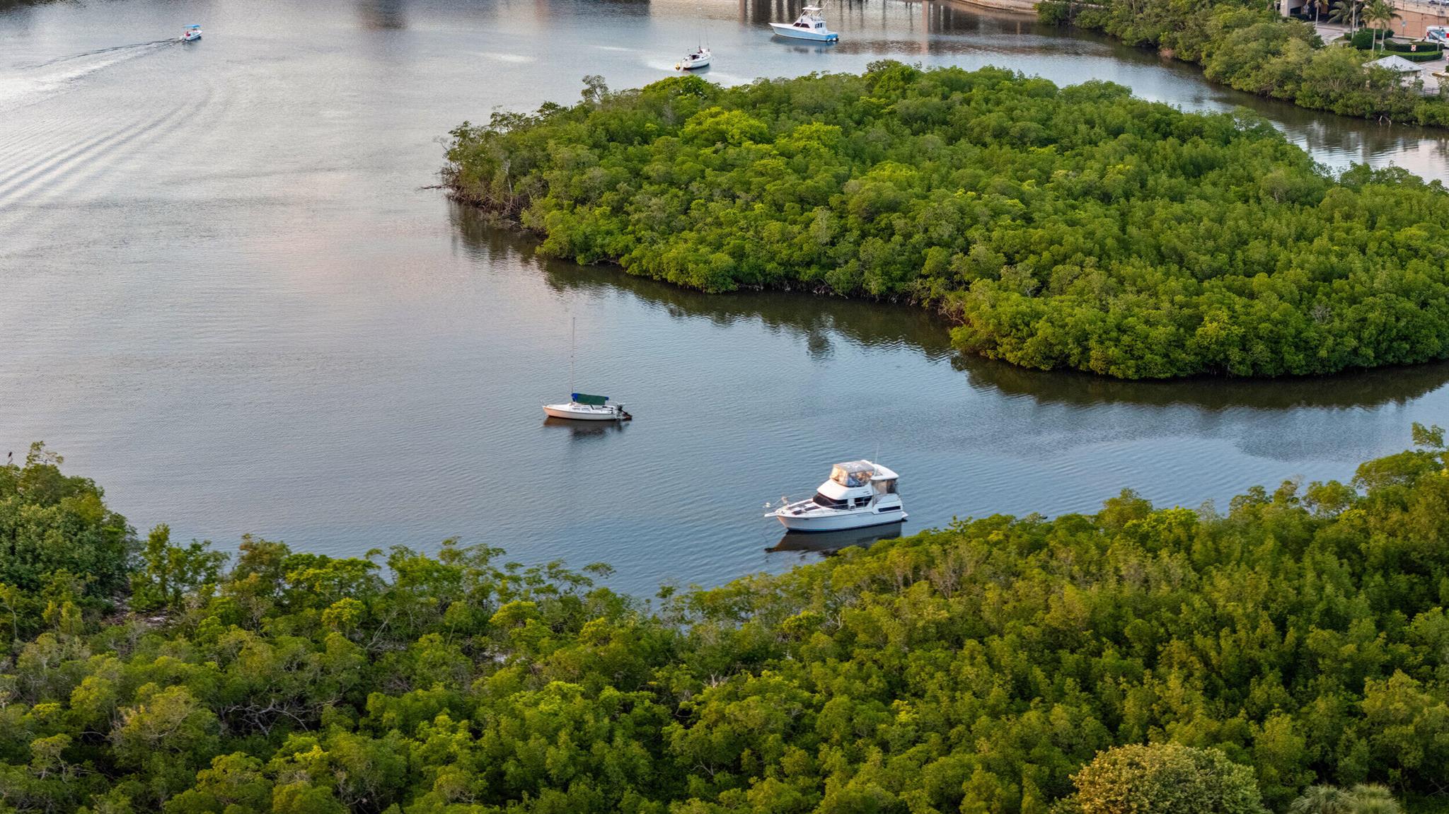 Pointe At Jupiter Yacht C - Residential