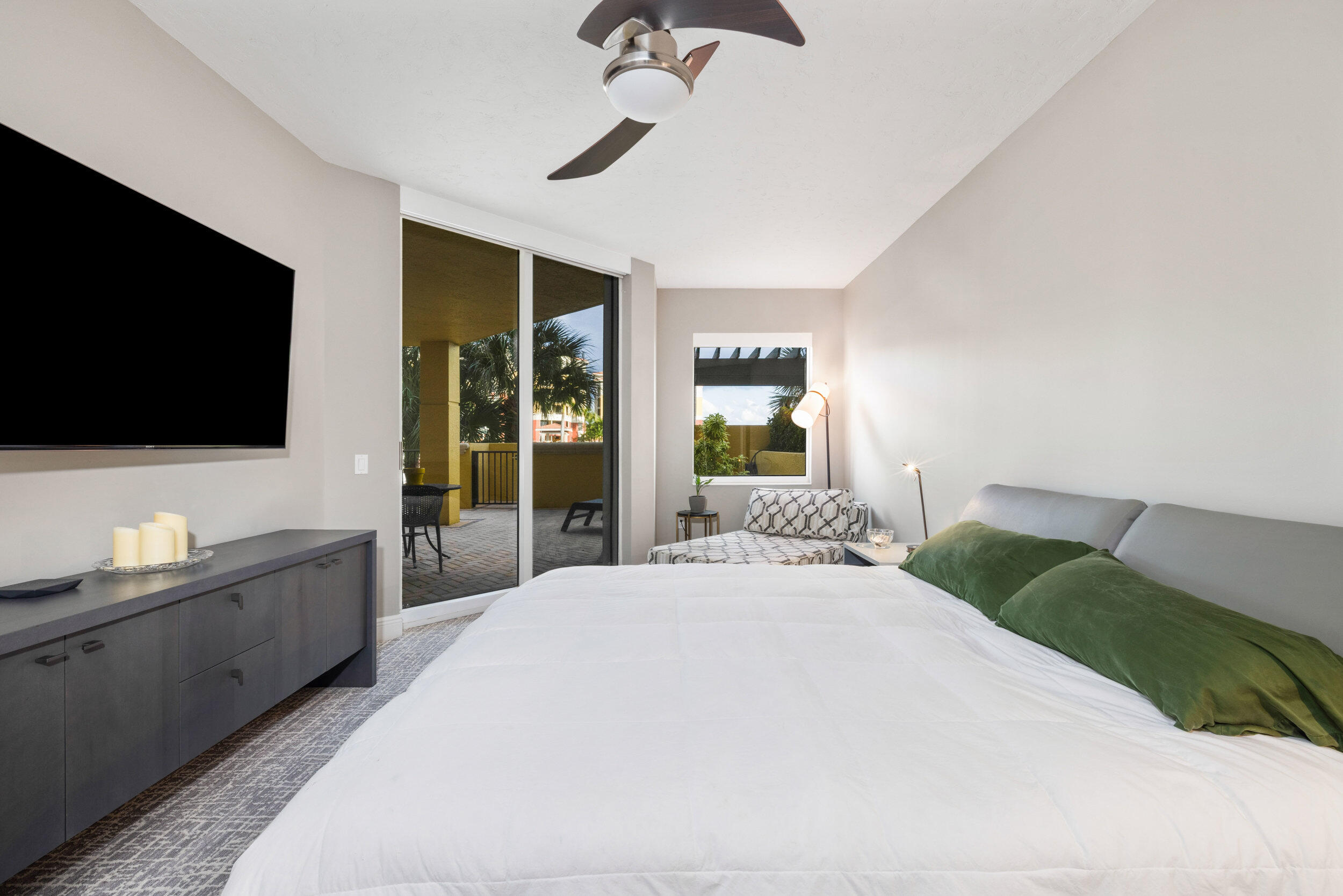 Pointe At Jupiter Yacht C - Residential