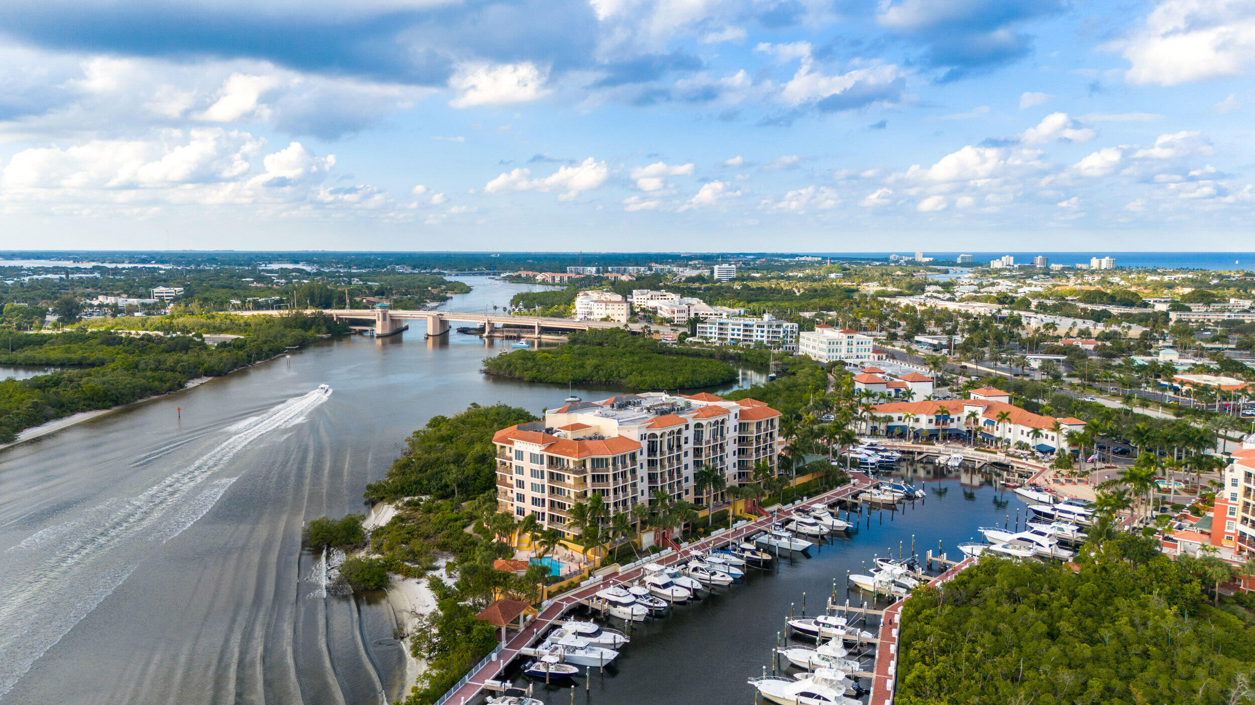 Pointe At Jupiter Yacht C - Residential