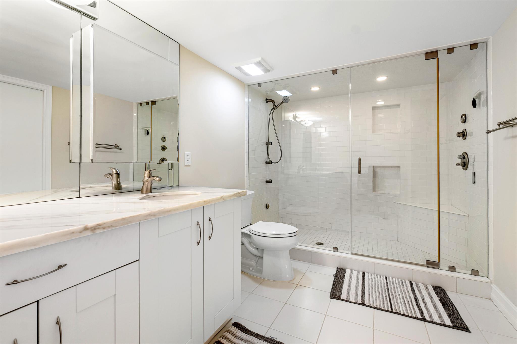 TOWNHOUSES OF HIGHLAND BE - Residential Lease