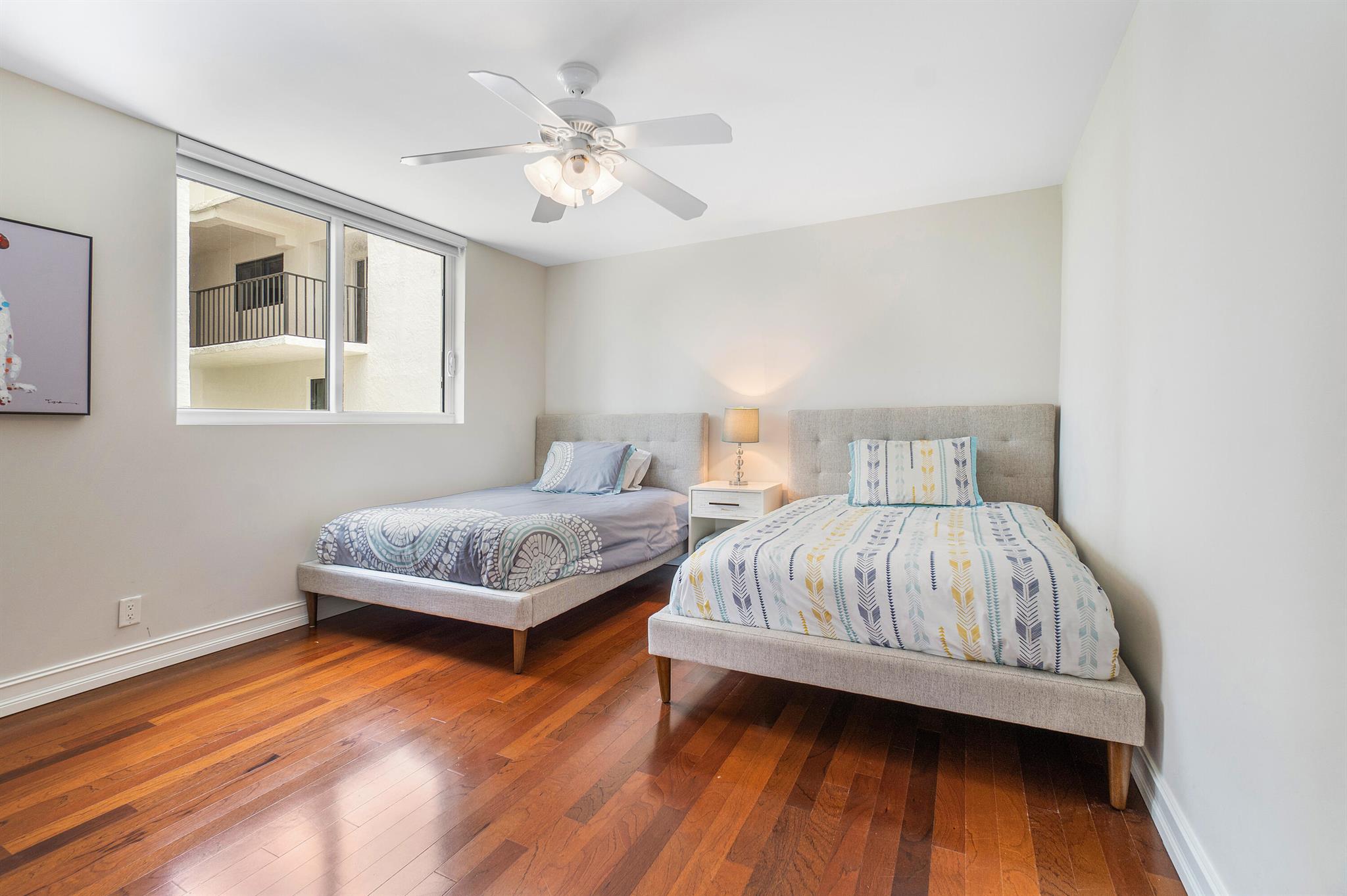 TOWNHOUSES OF HIGHLAND BE - Residential Lease