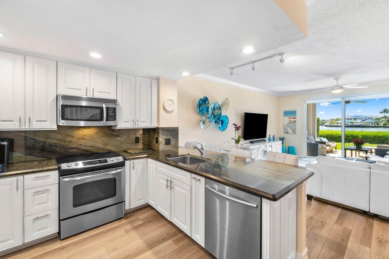 HIGHLAND BEACH CLUB CONDO - Residential