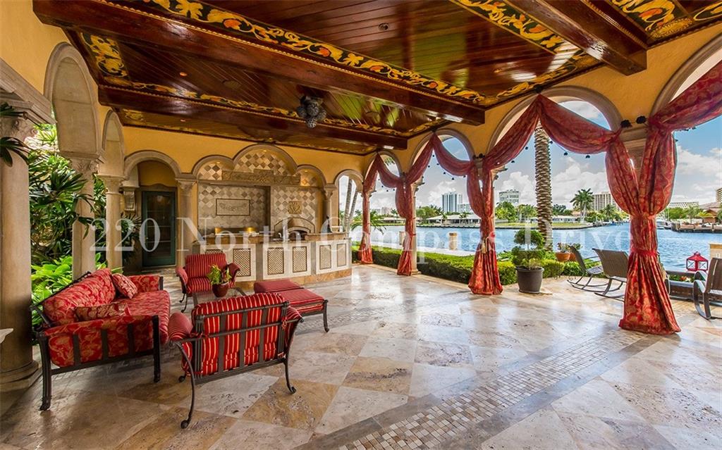 BAY COLONY SEC OF THE LAN - Residential