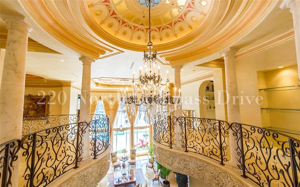 BAY COLONY SEC OF THE LAN - Residential