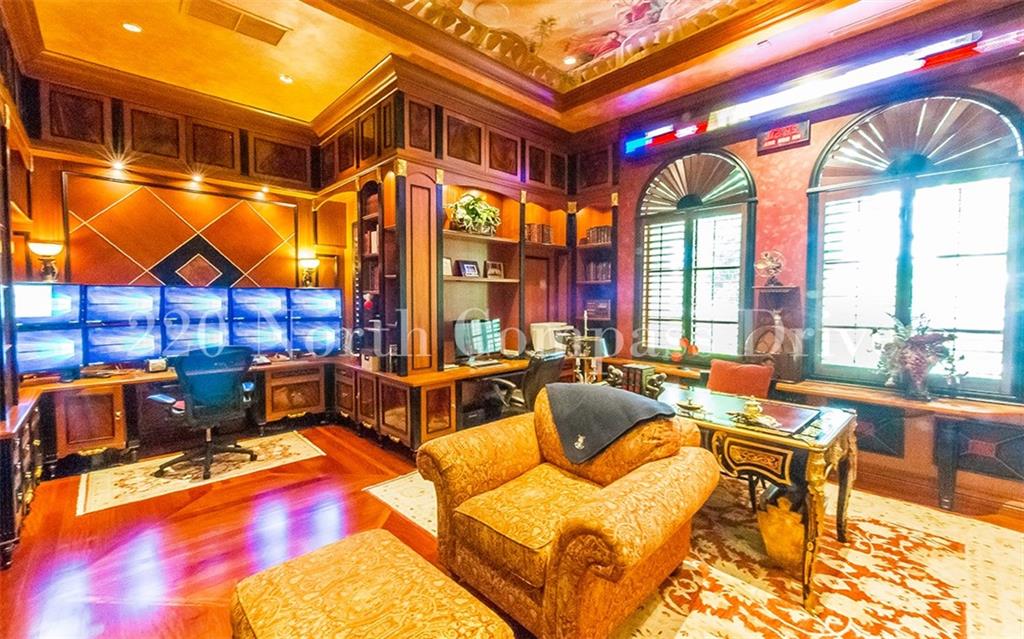 BAY COLONY SEC OF THE LAN - Residential