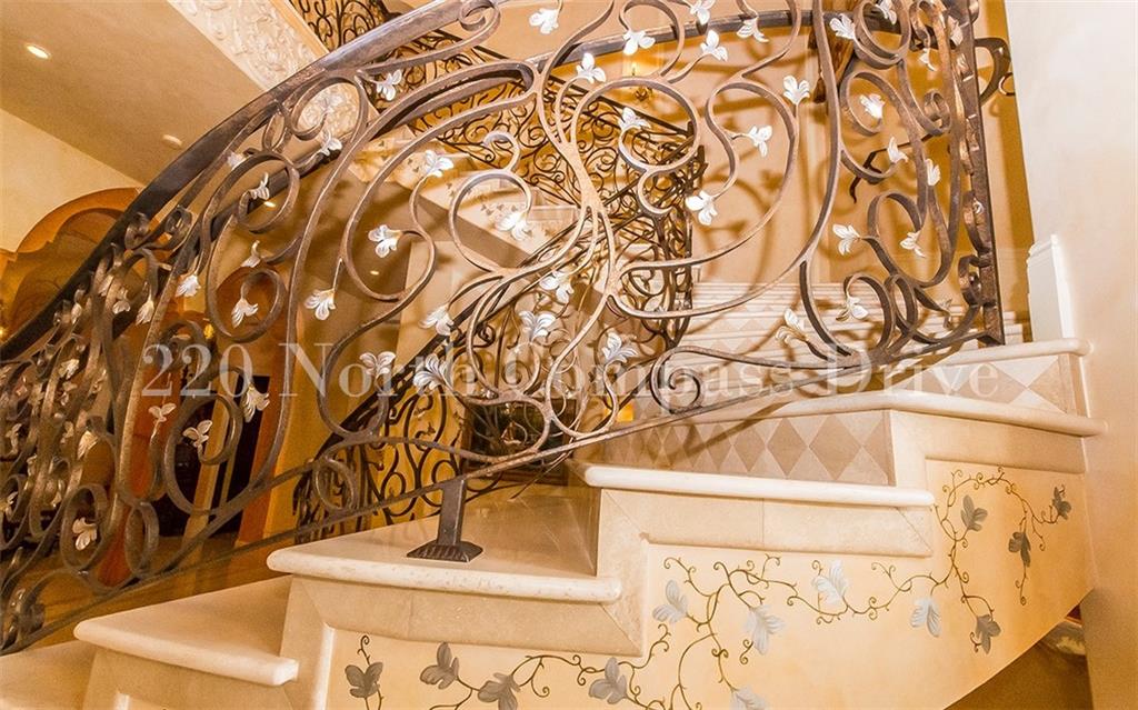 BAY COLONY SEC OF THE LAN - Residential