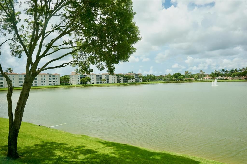 Photo of 6096 Huntwick Terrace #207, Delray Beach, FL 33484 (MLS # R10727248)