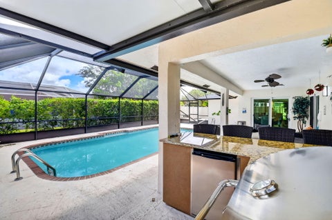 Tiny photo for 990 Hickory Trail, Wellington, FL 33414 (MLS # B26070621)