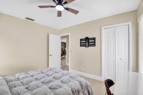 Tiny photo for 990 Hickory Trail, Wellington, FL 33414 (MLS # B26070621)