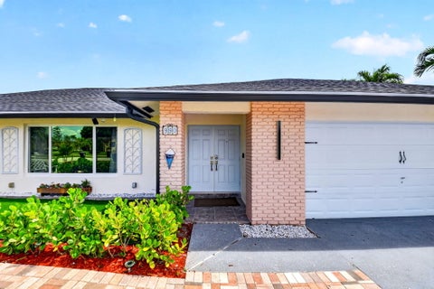 Tiny photo for 990 Hickory Trail, Wellington, FL 33414 (MLS # B26070621)