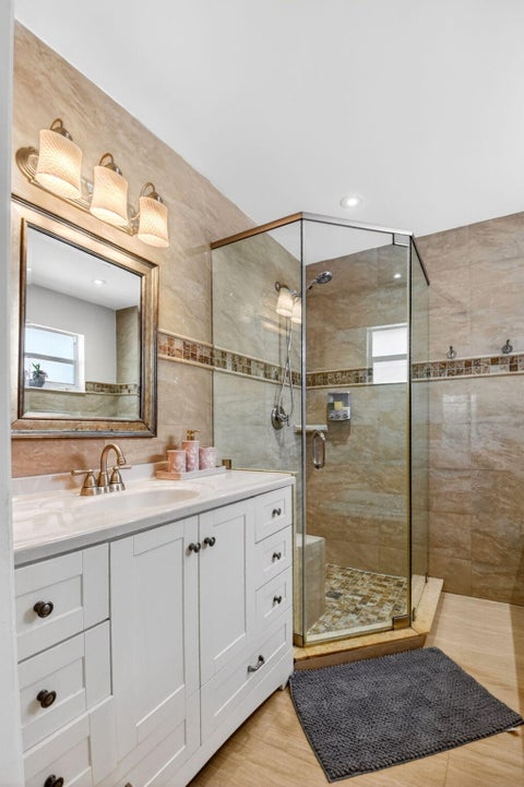 Tiny photo for 990 Hickory Trail, Wellington, FL 33414 (MLS # B26070621)