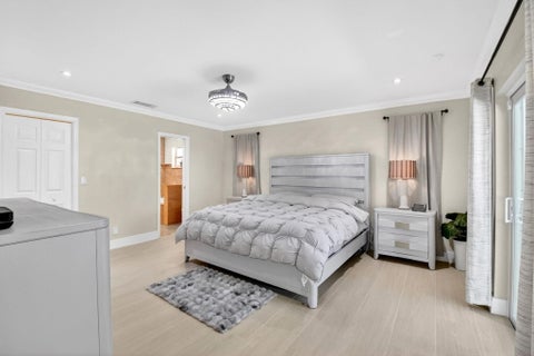 Tiny photo for 990 Hickory Trail, Wellington, FL 33414 (MLS # B26070621)