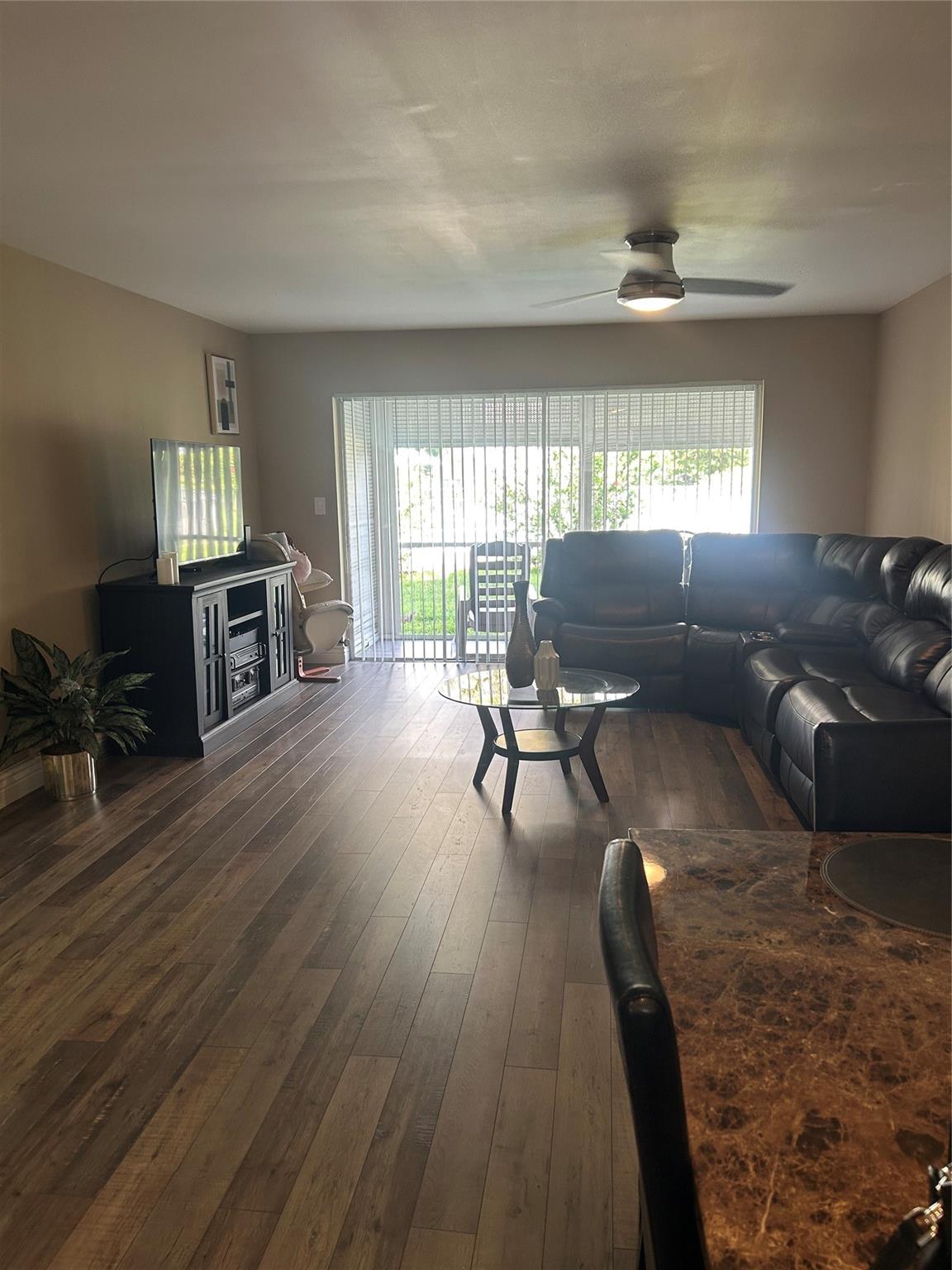 3521 Inverrary Dr J109