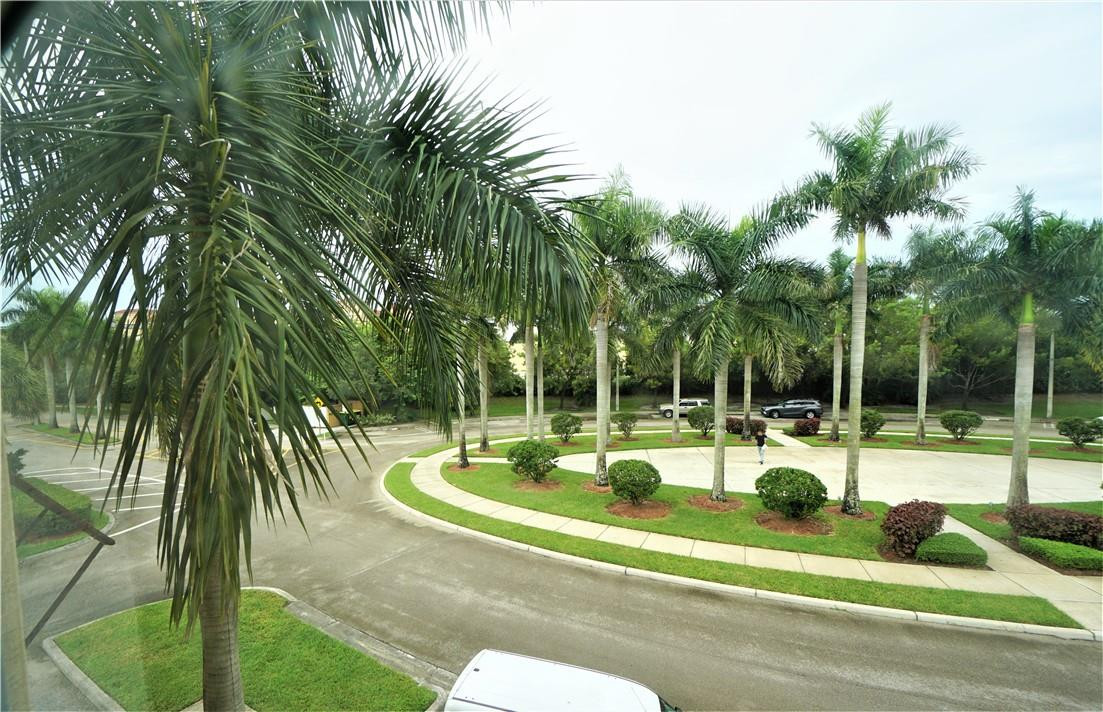 Las Sevillas - Residential