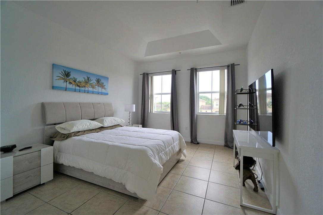 Las Sevillas - Residential