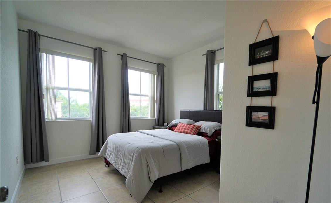 Las Sevillas - Residential