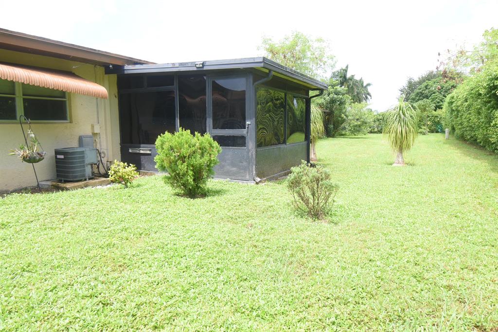 Delray Villas 03 - Residential