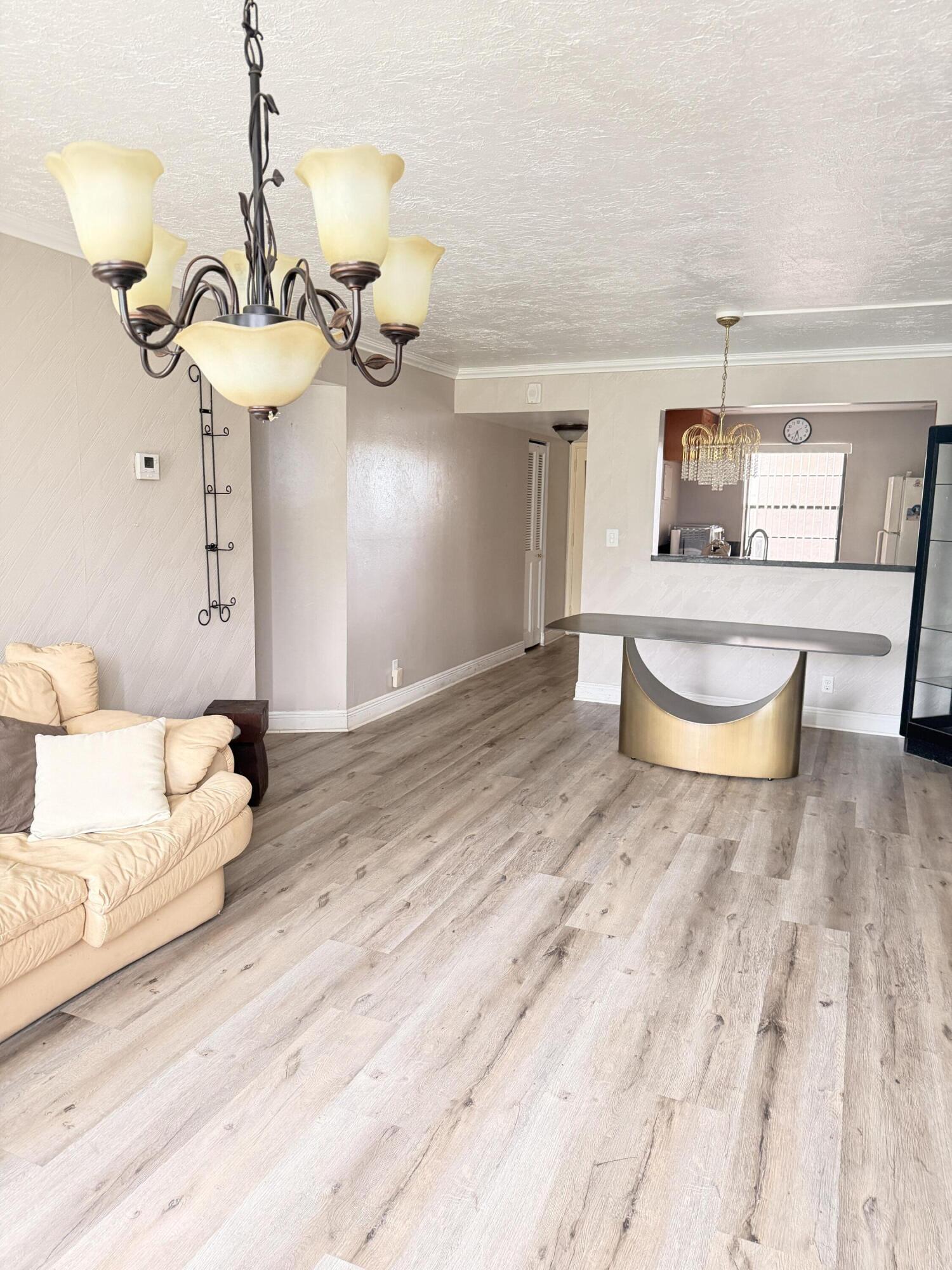 6451 N University Drive Apt 212