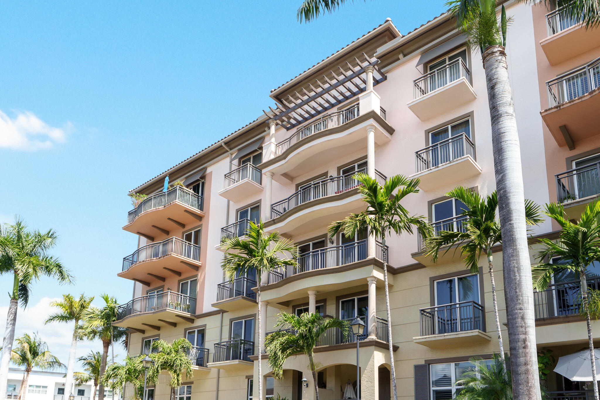 WILTON STATION RES CONDO - Residential